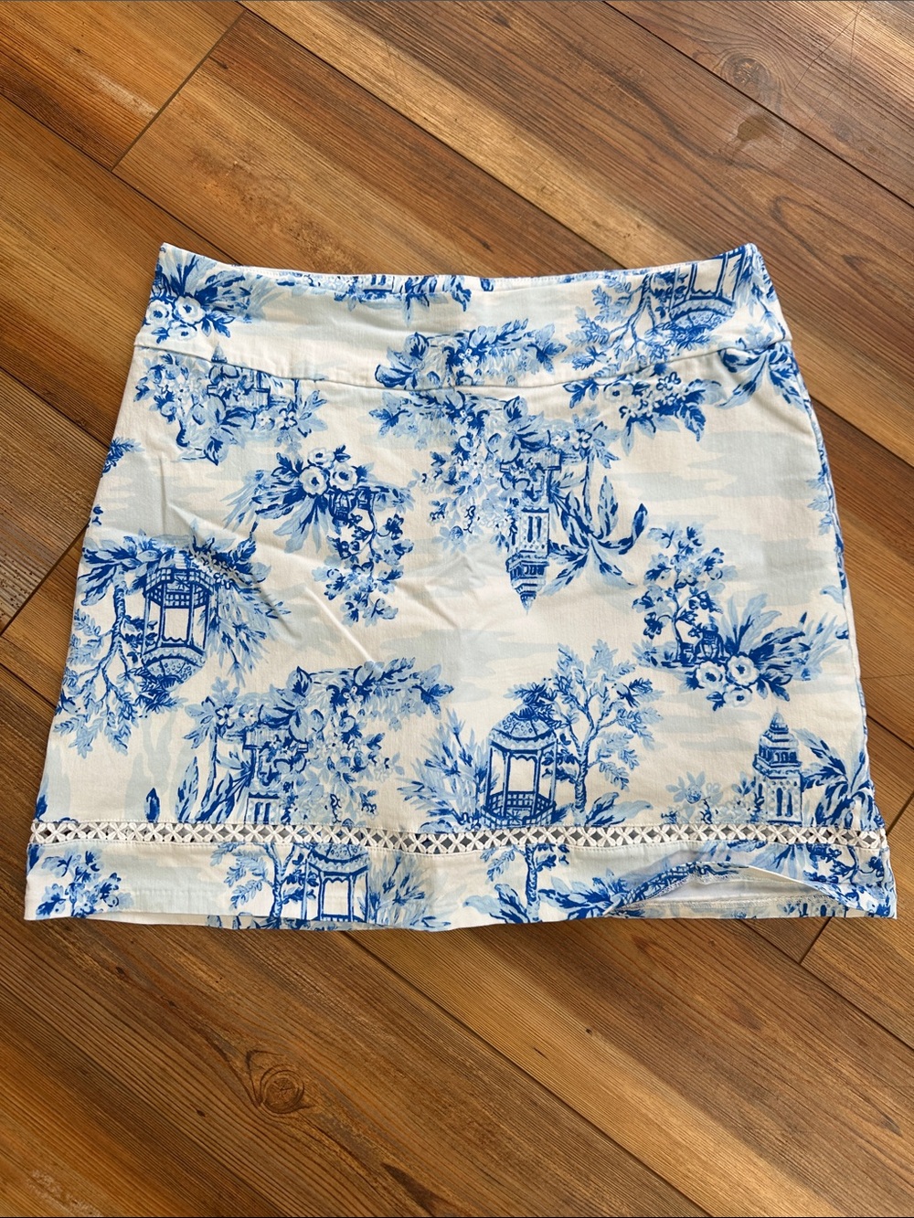 crown & ivy Blue and White Floral Mini Skirt